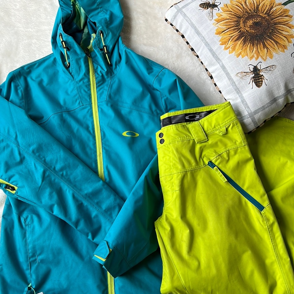 Oakley Woman’s Snowboard Snow Set - Medium
